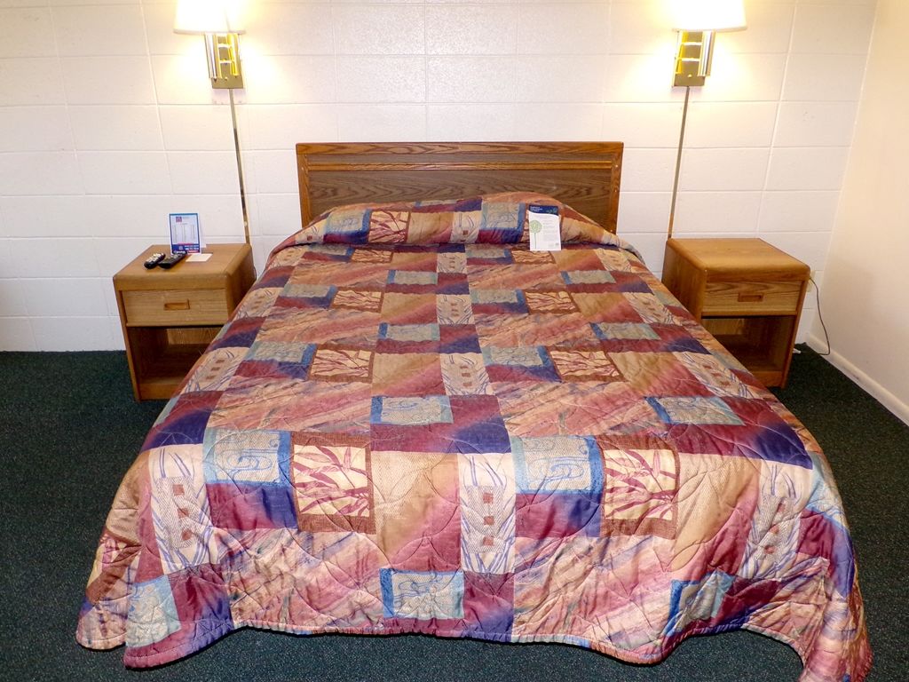 Budget Inn Missoula East Room photo